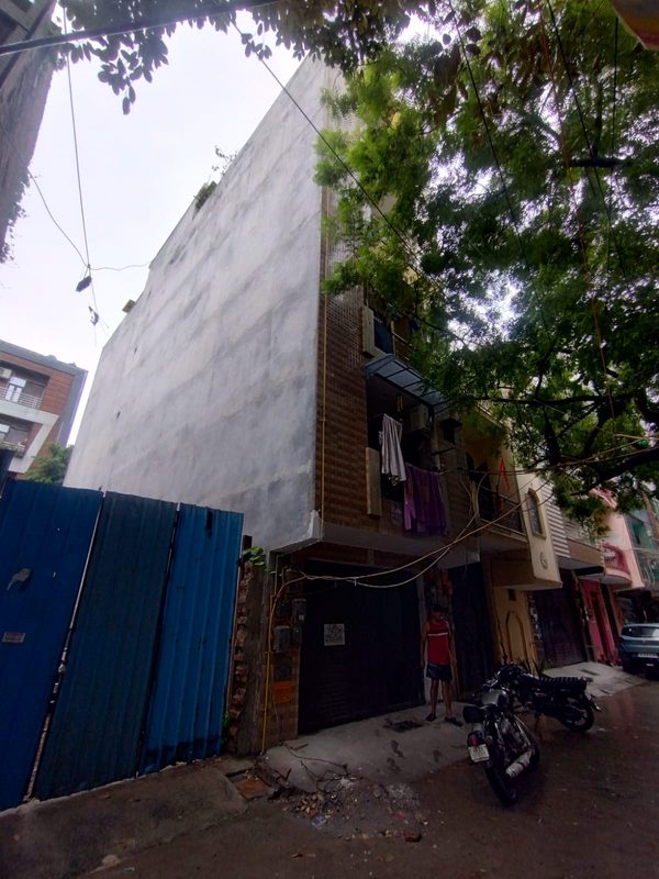 70 Gaj, Flat in Jain Park